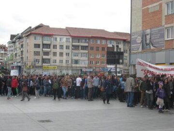 Aproape o mie de voluntari au militat ieri împotriva violenței, a drogurilor și a tutunului