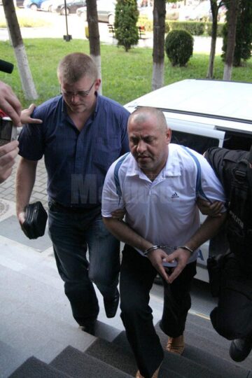 Patronul restaurantului „Casa de Piatră”, Ioan Popovici, alias „Coață”