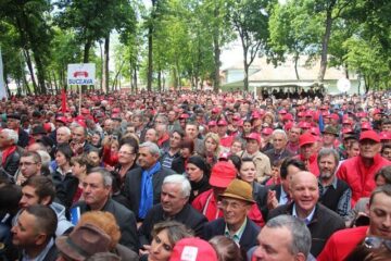 Mii de membri și simpatizanți ai PSD din Suceava și Botosani au participat la un miting electoral