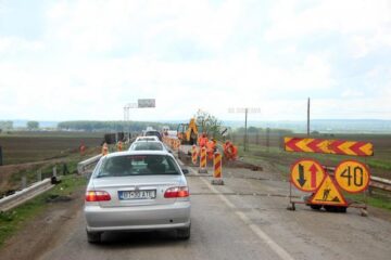 Victor Ponta a inspectat ieri șantierul de pe drumul național care face legătura dintre Suceava și Botoșani