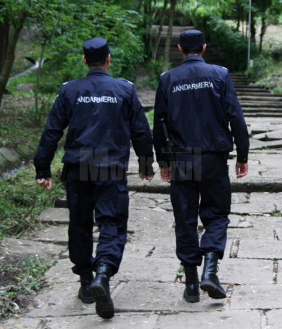Uniforma de jandarm, polițist sau pompier nu mai este inaccesibilă scunzilor