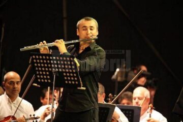Flautistul Cătălin Oprițoiu va concerta pe scena suceveană