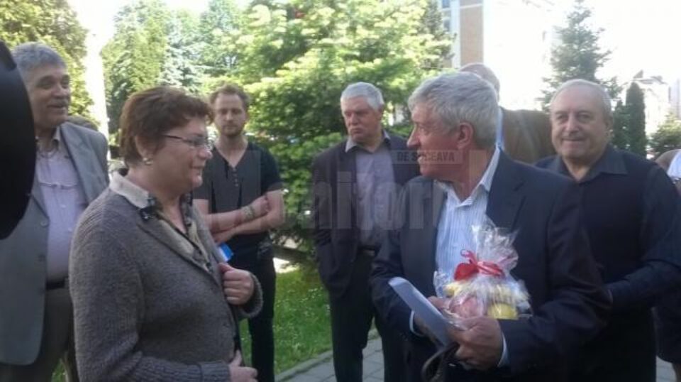 Mircea Diaconu a venit să le mulțumească sucevenilor care i-au susținut candidatura la Parlamentul European Mircea Diaconu a venit să le mulțumească sucevenilor care i-au susținut candidatura la Parlamentul European