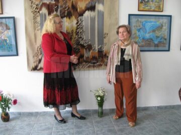 Lucia Pușcașu și Ludmila Toma la expoziția Armonii imaginare