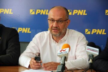 Alexandru Băișanu: „Măi pesediștilor, cine trăiește? Moș Crăciun, Elvis Presley? Explicați-ne și nouă”