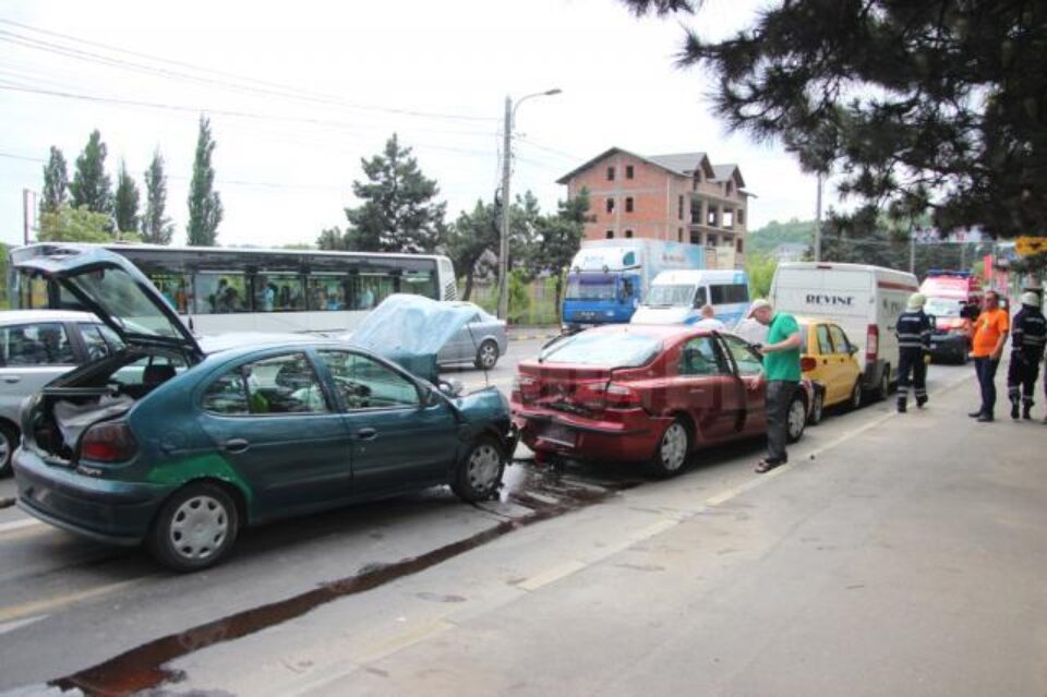 Accident în lanț pe Calea Unirii din Suceava
