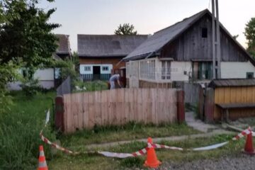 Victima locuia singură într-o casă din orașul Milișăuți