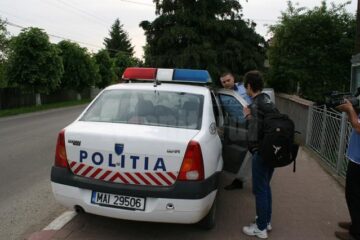 Minorul a fost dus cu mașina poliției către Centrul de Primire în Regim de Urgență a Minorilor Suceava