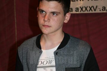 Andy Jeffery Macsim, elev al Liceului de Artă „Ștefan Luchian” Botoșani, câștigătorul „Lirei de Aur”