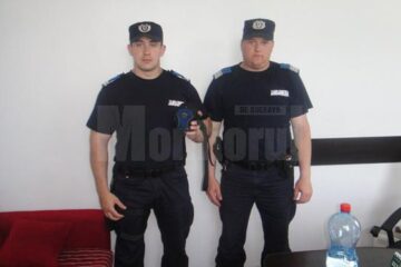 Plutonierul major Dan Căeriu și sergentul major Alexandru Apăvăloaie