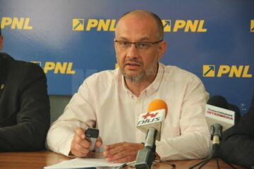 Alexandru Băișanu: „Mandatul a fost pus la dispoziție înainte de alegeri și s-a decis ca nici unul dintre noi să nu își dea demisia”