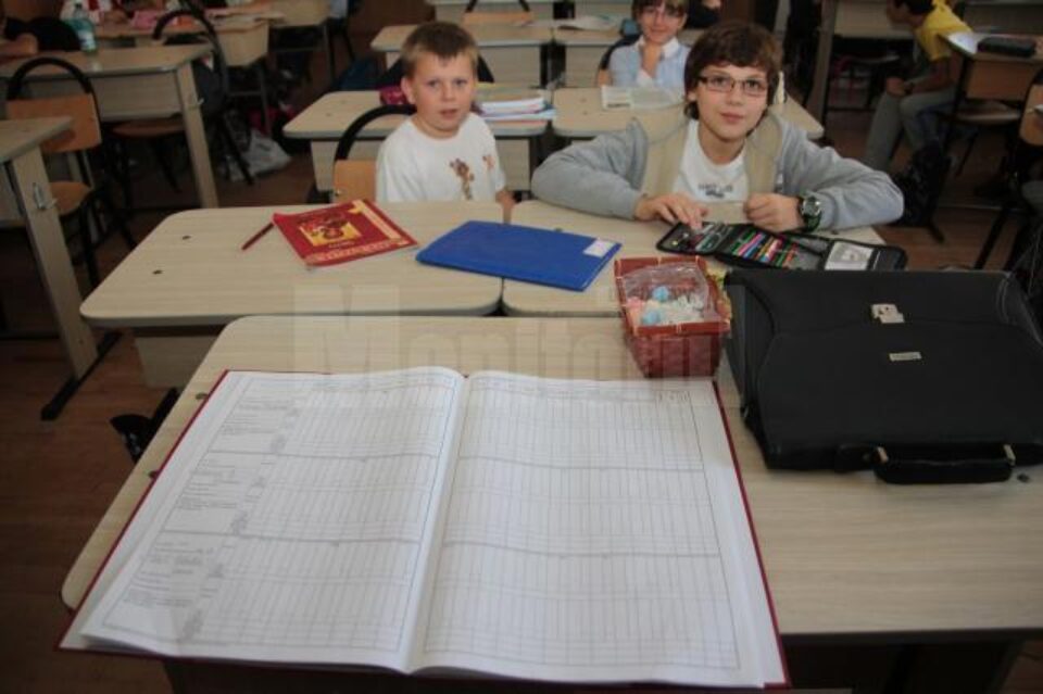 În toate unitățile școlare cu învățământ primar din județ s-a desfășurat, în premieră, evaluarea naționala a elevilor de clasa a IV-a