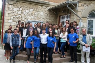 Caravana de promovare a universității sucevene a ajuns în 19 licee din 13 orașe de peste Prut