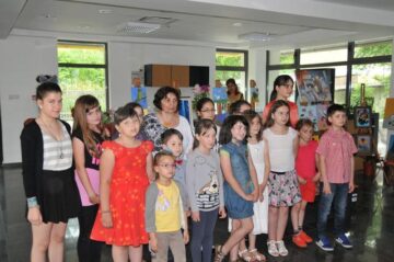 Vernisajul Expoziției Școlii de Arte „Ion Irimescu” Suceava, dedicată zilei de 1 Iunie