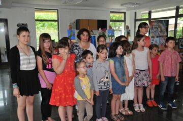 Expoziția Școlii de Arte „Ion Irimescu” Suceava, dedicată zilei de 1 Iunie
