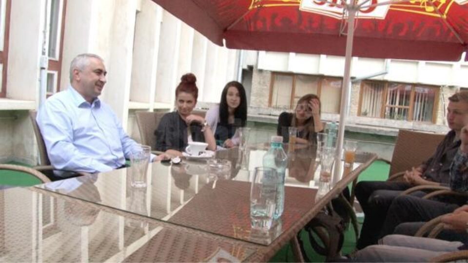 Studenții au făcut schimb de idei cu rectorul, au purtat discuții agreabile pe teme variate
