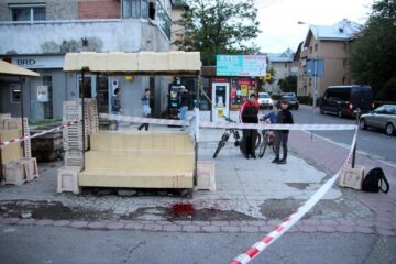 Bărbatul a fost înjunghiat pe stradă, la intrare în cartierul Obcini