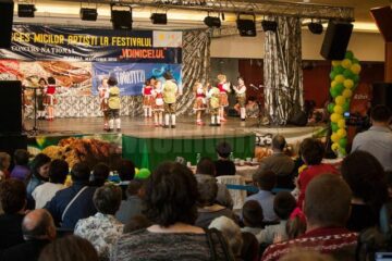 Peste 1000 de copii din 67 de grădinițe sucevene au oferit un spectacol deosebit la etapa județeană a Festivalului Voinicelul