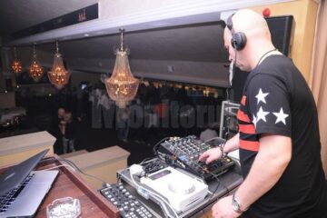 Unul dintre cei mai apreciați DJ din România, DJ Sava, a fost vineri în Lounge Padrino
