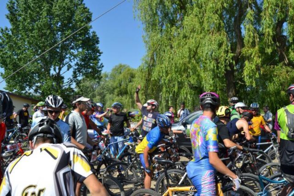 La maratonul de sâmbătă este așteptat un număr mare de iubitori ai sportului pe două roți La maratonul de sâmbătă este așteptat un număr mare de iubitori ai sportului pe două roți