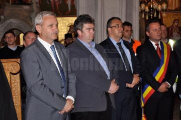 Ordinul de începere a lucrărilor de restaurare a Mănăstirii Putna, dat în prezența vicepremierului Liviu Dragnea
