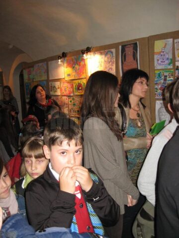 Parte din lucrările premiate la Expoziția-concurs „Vis de copil în casa bunicilor”