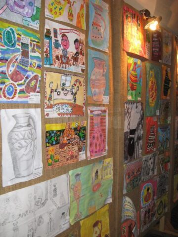 Parte din lucrările premiate la Expoziția-concurs „Vis de copil în casa bunicilor”