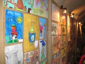 Parte din lucrările premiate la Expoziția-concurs „Vis de copil în casa bunicilor”