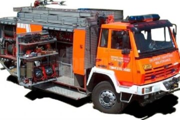 Mașină de stins incendii de la o fundație din Luxemburg, pentru orașul Broșteni