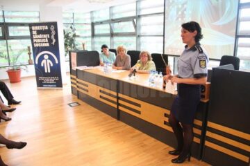 Ziua împotriva violenței asupra copilului a fost marcată ieri la Suceava în cadrul unei dezbateri ce a avut loc la Centrul Tradițiilor Bucovinene