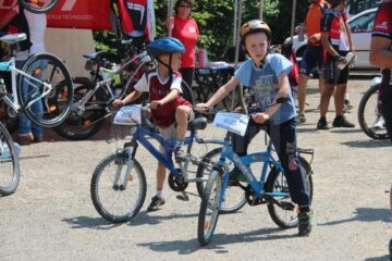Peste 230 de iubitori ai ciclismului au luat startul la maratonul de la Dragomirna