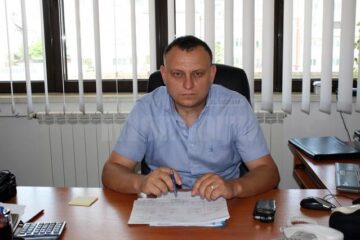 Conducerea instituției a fost preluată de Sergiu Iulian Jităreanu, directorul executiv al APIA Iași, care va coordona în paralel și activitatea de la Suceava
