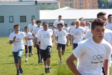 Crosul Olimpic Județean s-a bucurat de o participare numeroasă