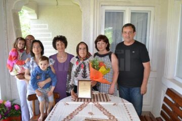 Elena Toderaș, aniversată la împlinirea unui secol de viață