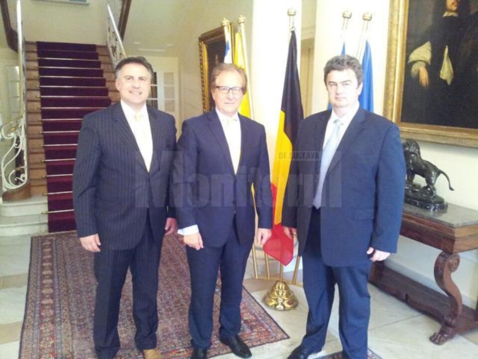 Nechifor alături de guvernatorul Bernard Caprasse și ambasadorul Ștefan Tinca