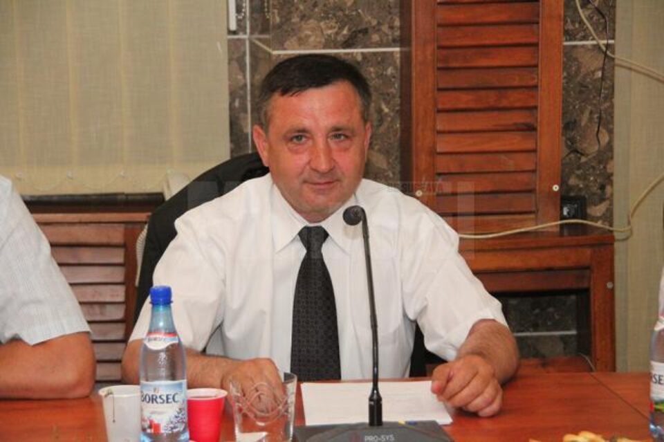 Gheorghe Răileanu Onofrei a reușit să demonstreze că votul pentru încheierea contractelor de închiriere nu a fost dat prin încălcarea legii Gheorghe Răileanu Onofrei a reușit să demonstreze că votul pentru încheierea contractelor de închiriere nu a fost dat prin încălcarea legii