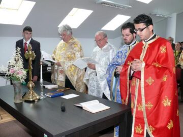 Deschiderea manifestării cultural-artistice și turistice „La poale de Călimani” - Sărbătoarea bujorului de munte