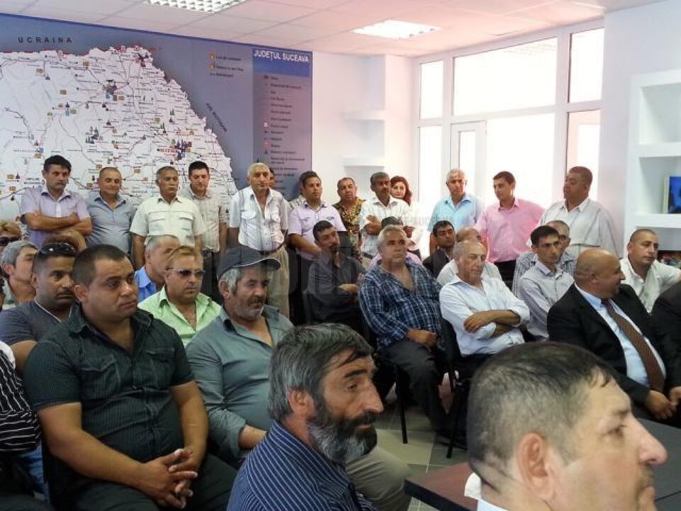 Romi suceveni, la inaugurarea noului sediu al Asociației Partida Romilor Pro Europa