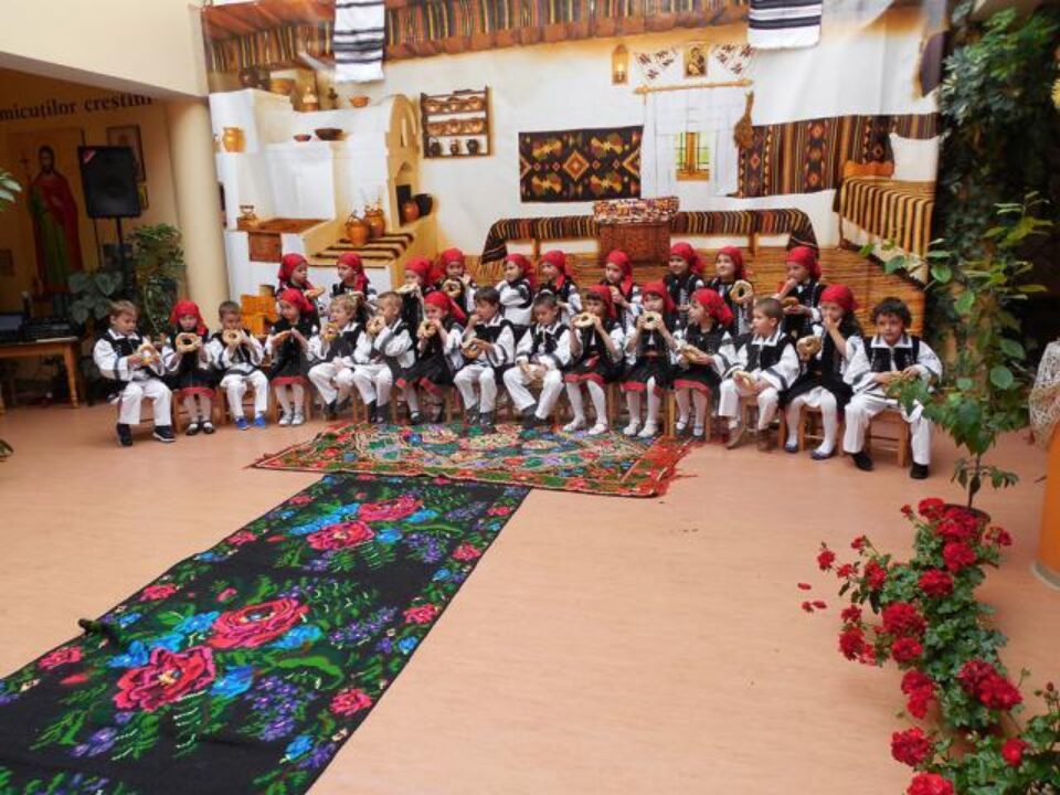 Preșcolarii de la Grădinița „Sfântul Ioan cel Nou“ din Suceava, la șezătoare
