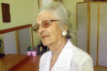 Angela Popescu a conceput primul material auxiliar destinat copiilor din clasele primare