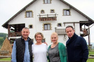 Laurențiu Reghecampf și soția sa, Ana Maria Prodan, au rămas impresionați de gazdele de la Mălini