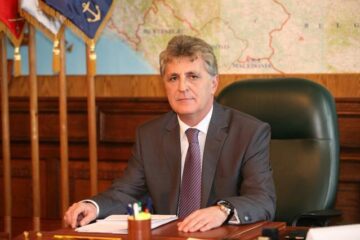 Ministrul Apărării Naționale, Mircea Dușa, va fi prezent în cursul zilei de astăzi în județul Suceava. Foto: mapn.ro