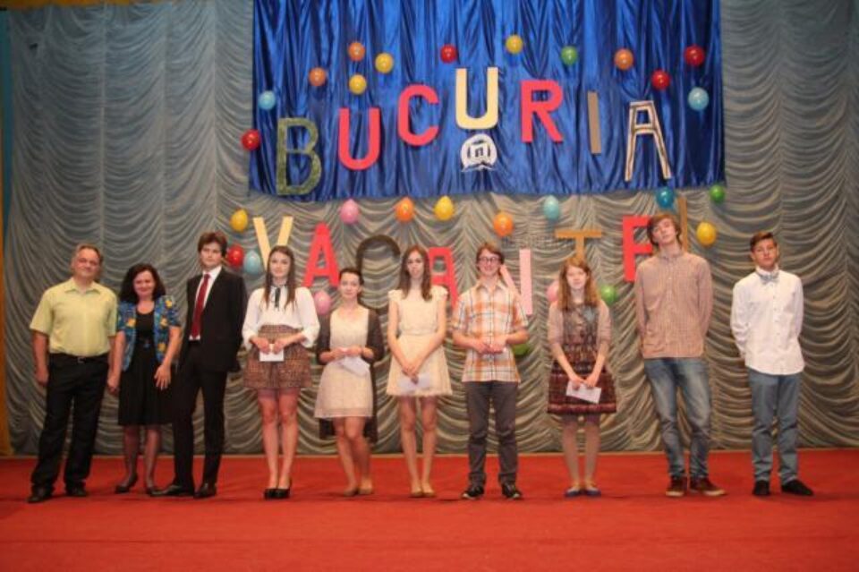 Colegiul Național „Petru Rareș” și-a premiat olimpicii și elevi distinși la competiții internaționale Colegiul Național „Petru Rareș” și-a premiat olimpicii și elevi distinși la competiții internaționale