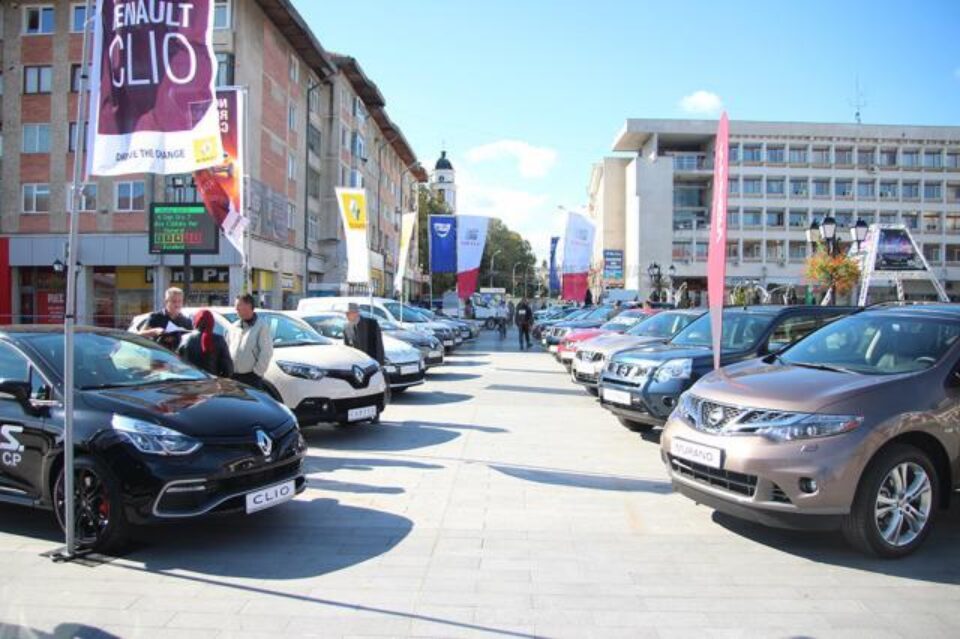 Salonul Auto Bucovina se deschide astăzi pe esplanada Casei de Cultură din Suceava