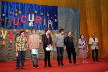 Colegiul Național „Petru Rareș” și-a premiat olimpicii și elevi distinși la competiții internaționale