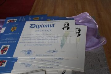 Academicieni, scriitori, poeți, reuniți la Dumbrăveni, la Festivalul literar „Mihai Eminescu”, ediția a VII-a