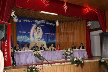Academicieni, scriitori, poeți, reuniți la Dumbrăveni, la Festivalul literar „Mihai Eminescu”, ediția a VII-a