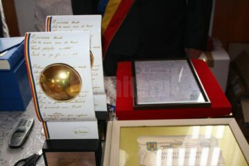 Academicieni, scriitori, poeți, reuniți la Dumbrăveni, la Festivalul literar „Mihai Eminescu”, ediția a VII-a