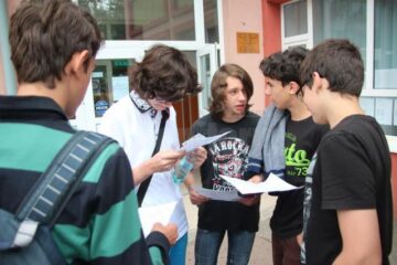 A început evaluarea națională