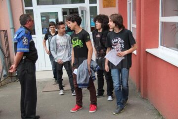 Mulți elevi au părăsit sălile de examinare mai devreme de ora 11.00